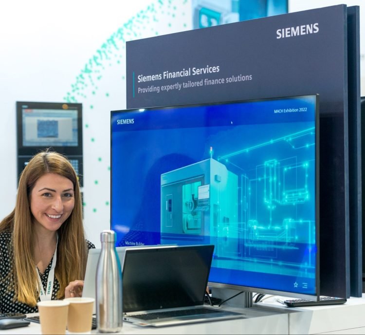 Siemens exhibition stand at Mach 2022