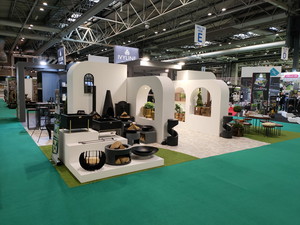 Ivyline fully custom exhibition stand