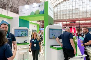 natural-hr-bespoke-exhibition-stand