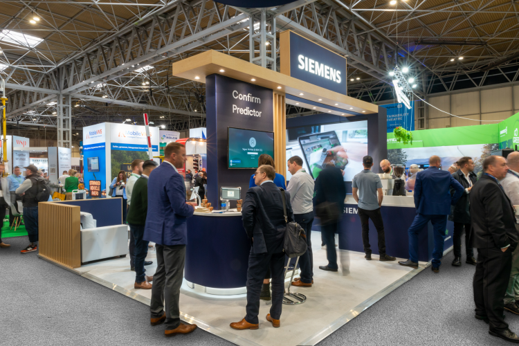 Siemens-brightly-bespoke-exhibition stand