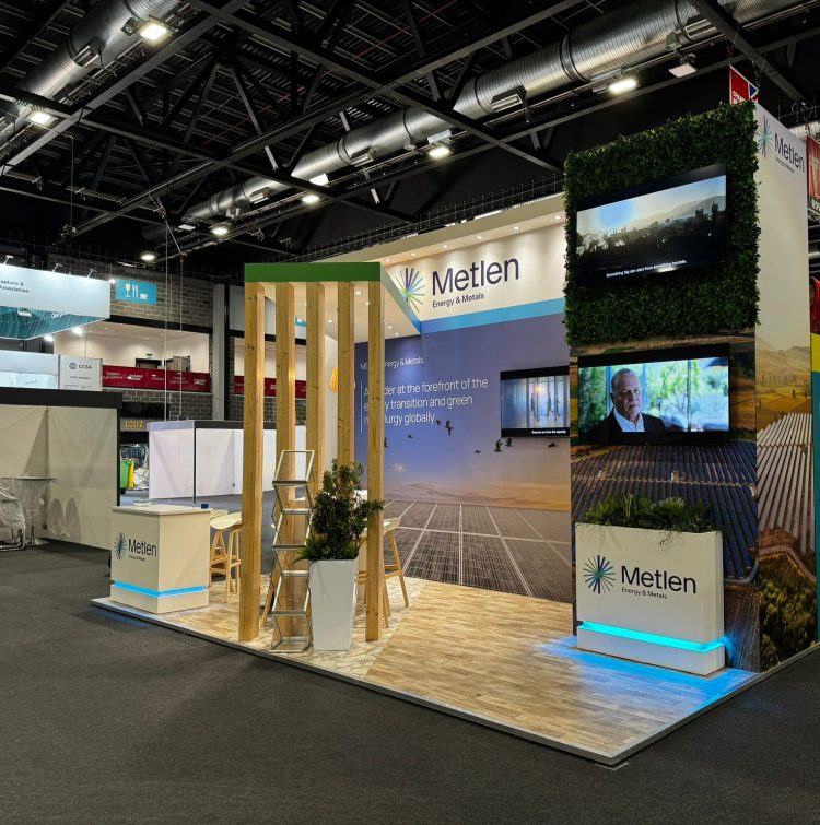 Metlen-custom-exhibition-stand