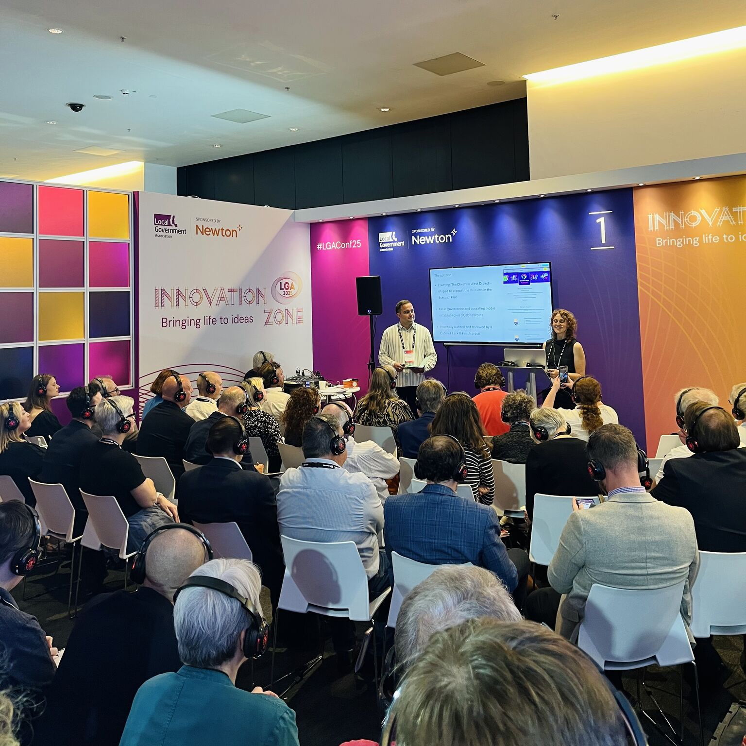  LGA-conference-exhibition-stand-builder