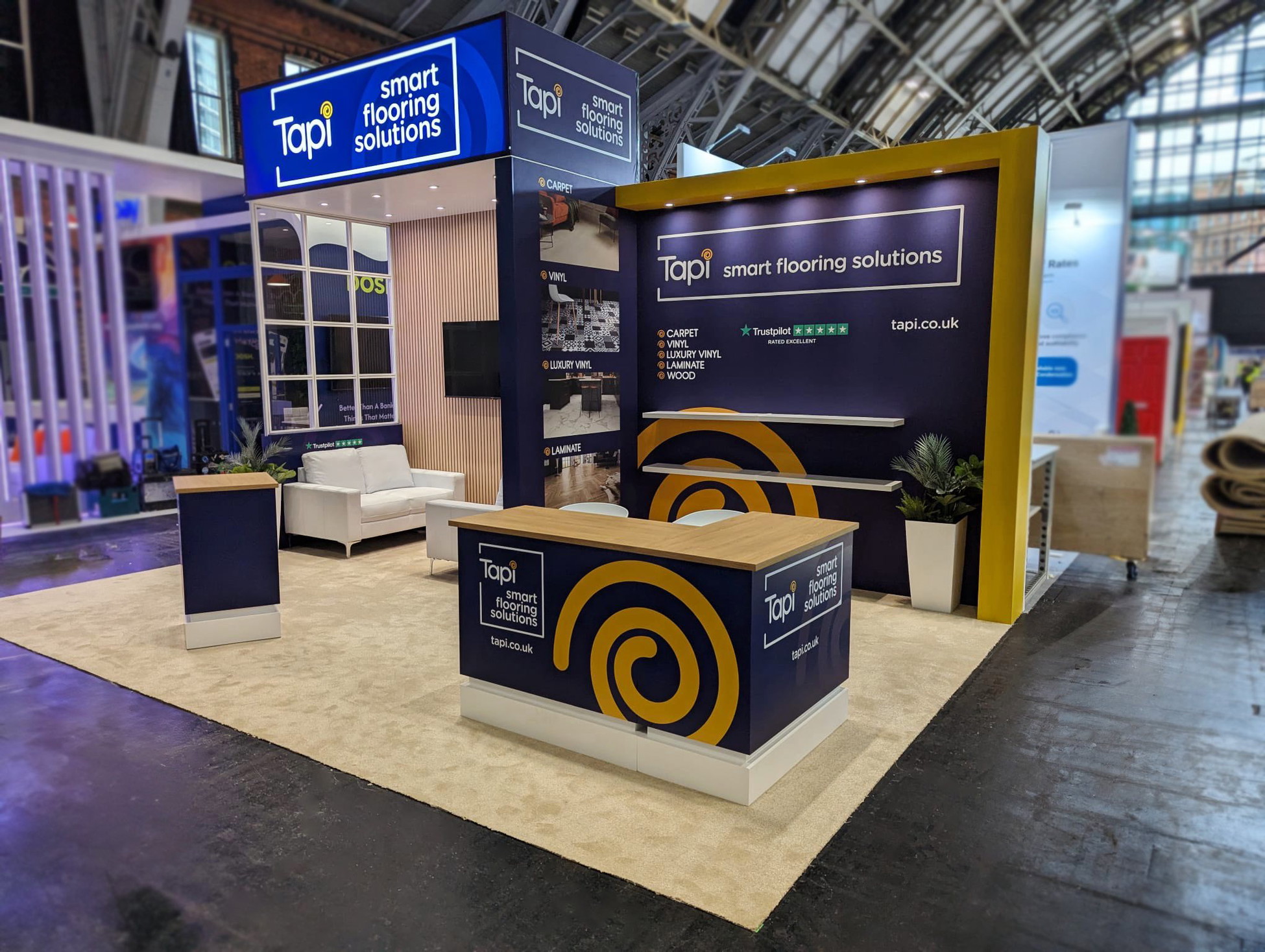  Tapi-custom-exhibition-stand